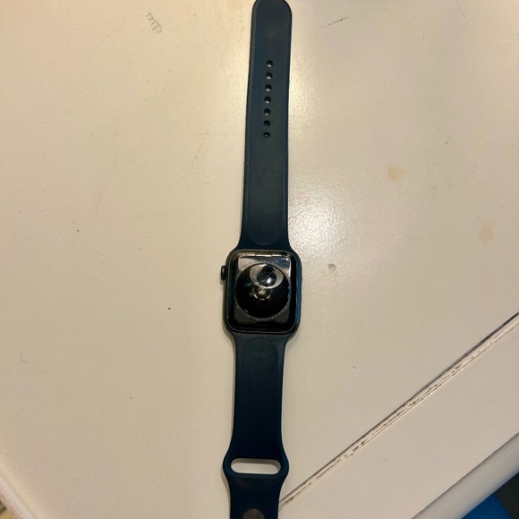 Apple Watch - Picture 1 of 4